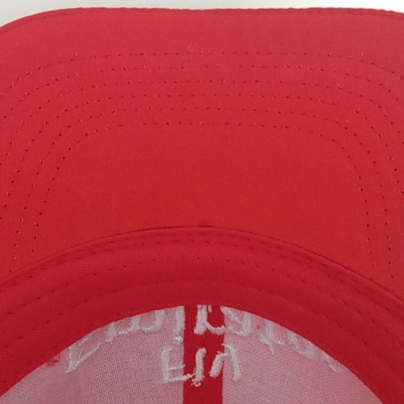 Fly Emirates Red Embroidered Cap - Picture 8 of 11